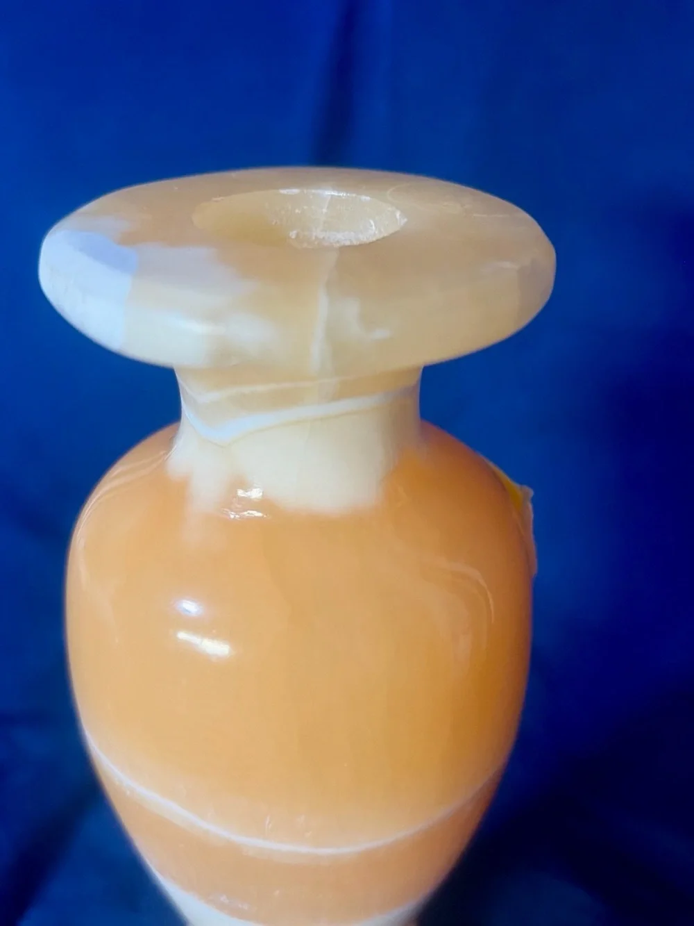Handmade Egyptian Alabaster Vase 6.5” Carved Stone Honey Gold Veining